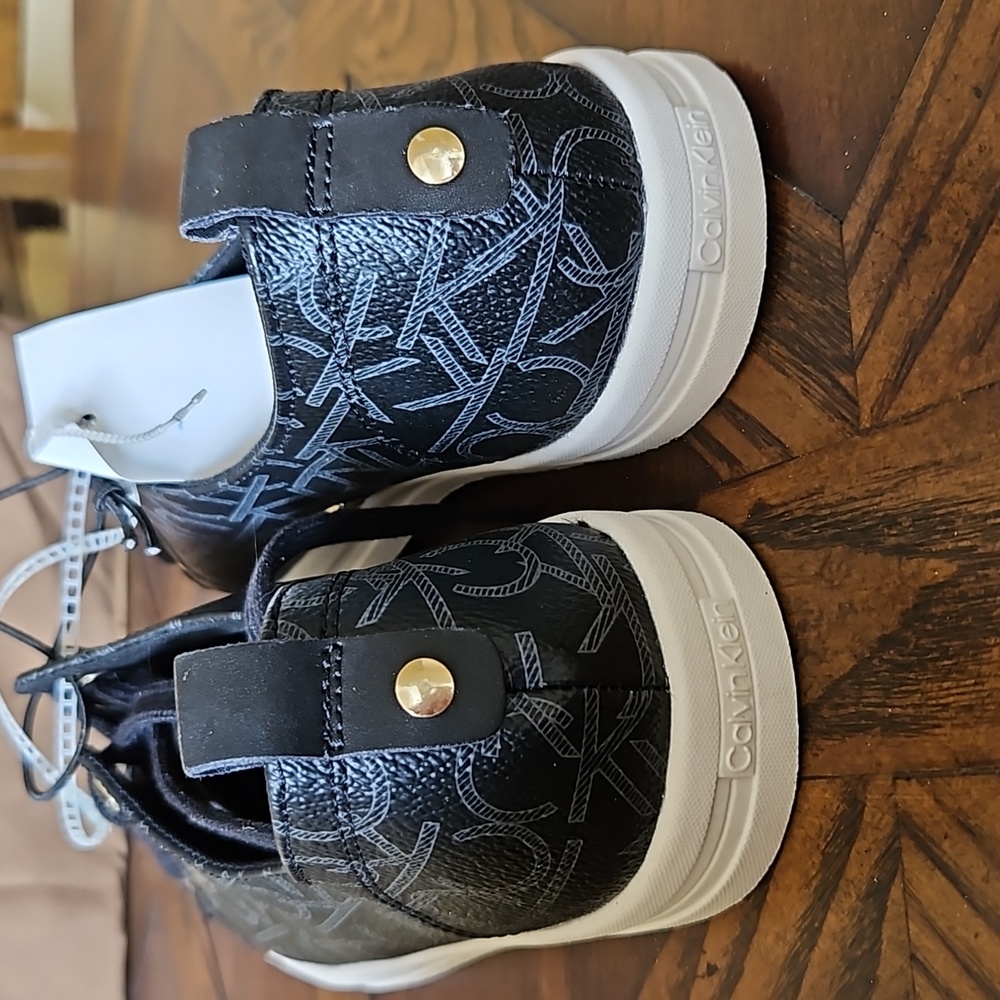 Calvin Klein Women's Michaela Low Top Sneakers NWT - Picture 4 of 7